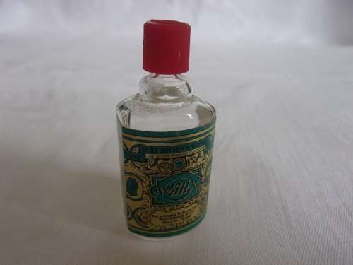 Lot of 13 vintage miniature French perfume bottles for 1 bid
