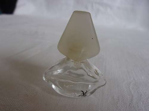 Lot of 13 vintage miniature French perfume bottles for 1 bid