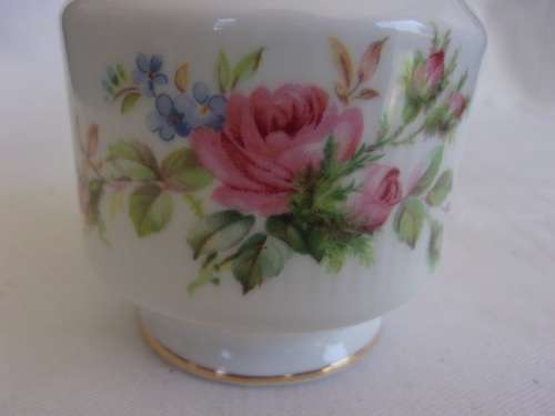 Vintage Royal Albert bud vase and 2 Royal Worcester White Rose items for 1 bid