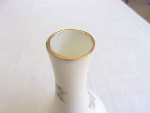 Vintage Royal Albert bud vase and 2 Royal Worcester White Rose items for 1 bid