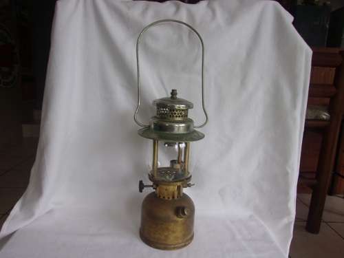 Vintage Coleman no. 249 kerosene pressure lamp for restoration - made in Canada
