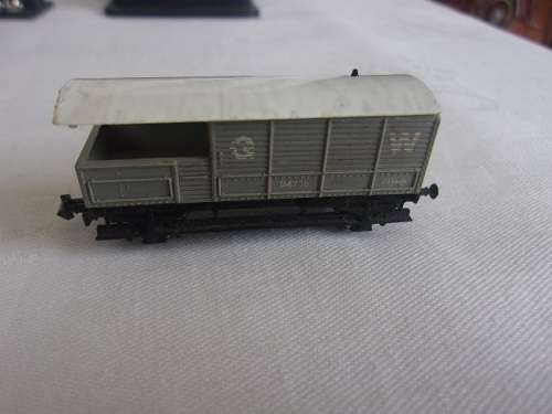 Large lot of Lima N scale model train accessories for 1 bid