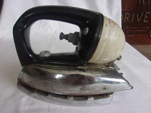 Vintage Tilley DN250 A kerosene clothes iron