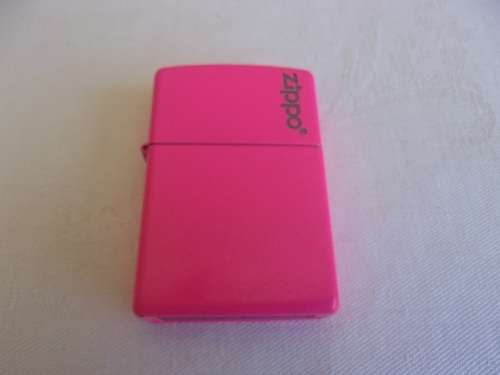 Collection of 4 vintage Zippo lighters for 1 bid - bargain buy