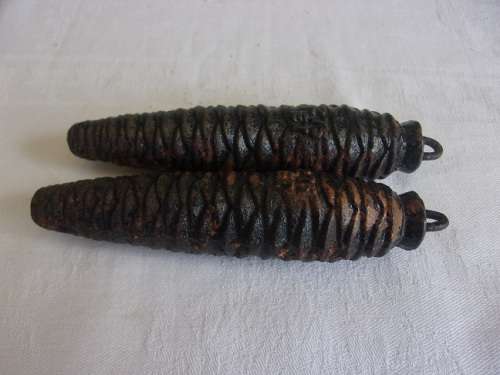 2 x Vintage Cuckoo clock 275 ET pine cone weights