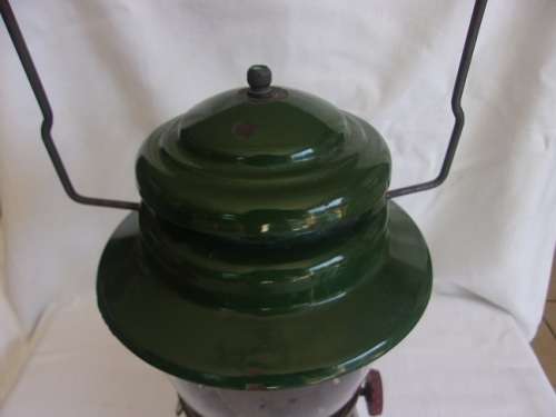 Vintage Coleman Model 237A pressure lantern - made in Canada