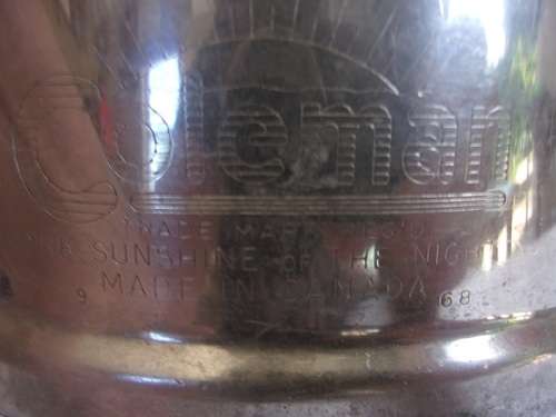 Vintage Coleman Model 237A pressure lantern - made in Canada