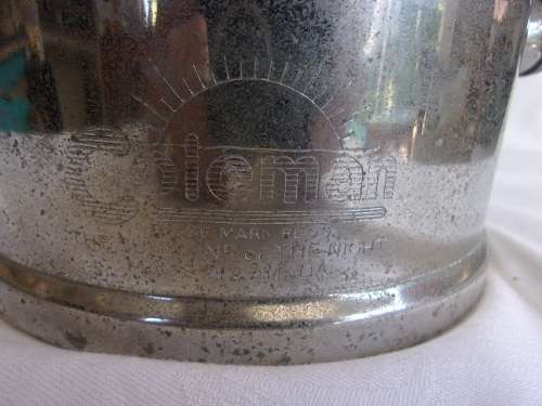 Vintage Coleman Model 237 pressure lantern - made in Canada