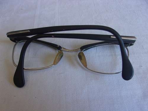 3 Pairs of quality retro eye glasses for 1 bid