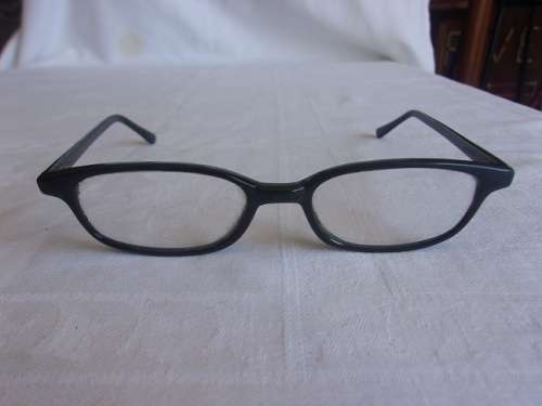 3 Pairs of quality retro eye glasses for 1 bid