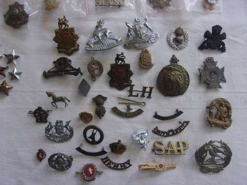 Large lot of over 100 vintage military badges, buttons and insignia for 1 bid