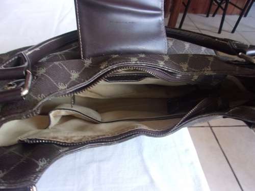 3 Vintage handbags and a purse for 1 bid
