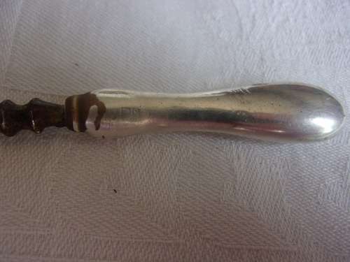 Vintage cased Sterling silver handle/lid manicure set and mirror