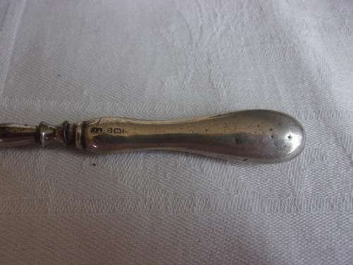Vintage cased Sterling silver handle/lid manicure set and mirror