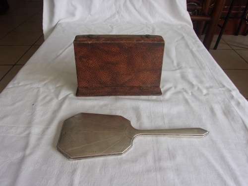 Vintage cased Sterling silver handle/lid manicure set and mirror