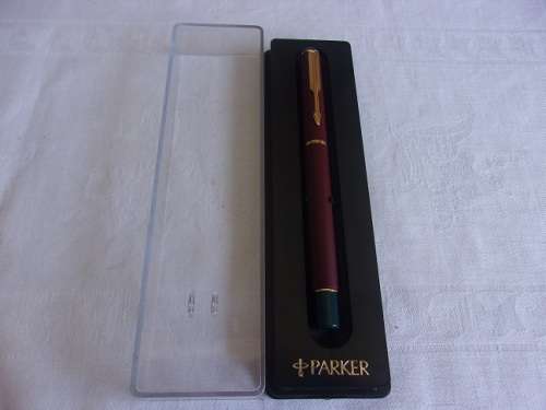Vintage Parker Rialto ballpoint pen made in the UK