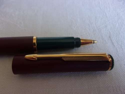 Vintage Parker Rialto ballpoint pen made in the UK
