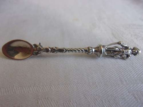 3 Vintage Sterling silver brooches for 1 bid