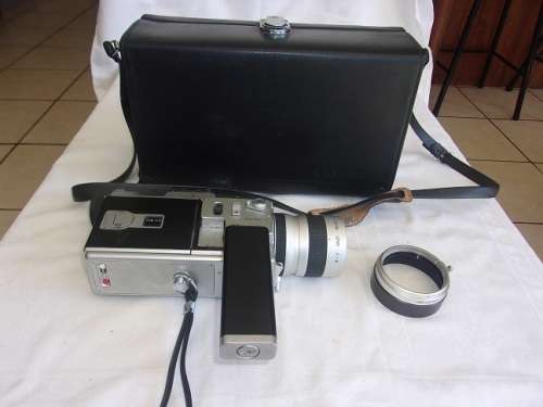 Vintage Canon Auto Zoom 814 movie camera in carry case - untested