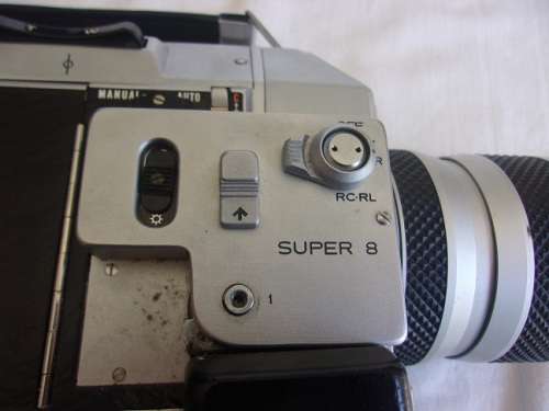 Vintage Canon Auto Zoom 814 movie camera in carry case - untested