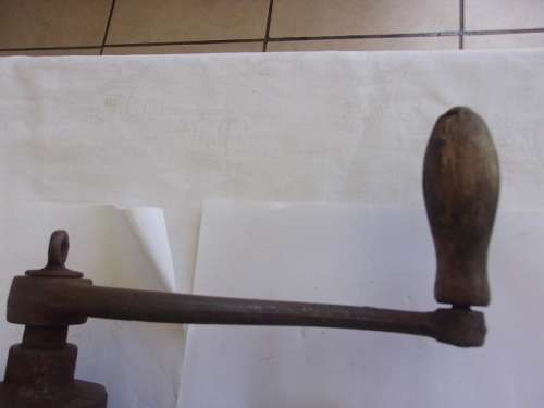 Vintage Enterprise Mfg Co no. 10 & Spong no. 5 grinders for 1 bid