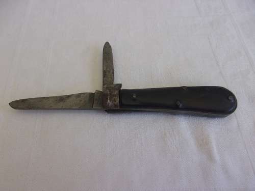 Vintage Carl Schlieper & Joseph Rodgers pocket knives for 1 bid