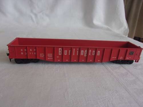 Lot of 12 Athearn HO gauge rolling stock items for 1 bid