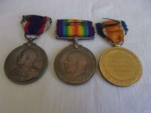 6 WW1 medals and Silver War Badge awarded to J. & J.H. Ludgrove - London Fire Brigade medal included