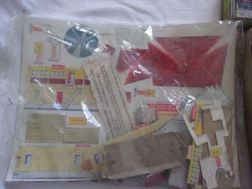 Large lot of model railway HO/ OO gauge Scenery and Accessories for 1 bid