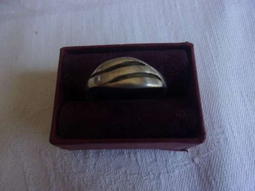 Vintage Sterling silver pierced ring
