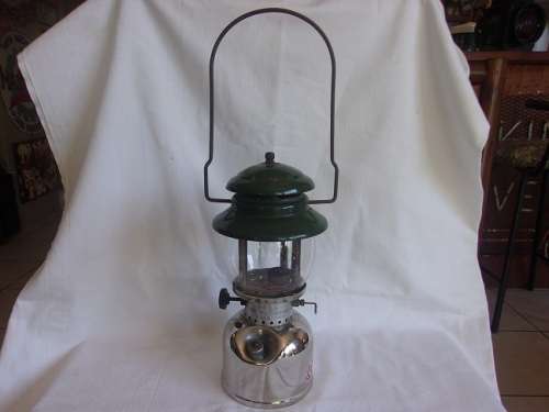 Vintage boxed Coleman 249-E lantern - made in Canada