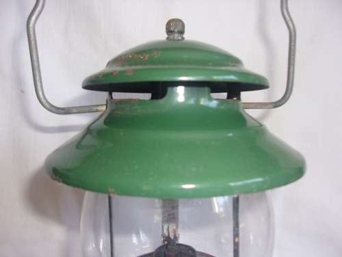Vintage boxed Coleman 201-700 lantern with spirit bottle & 2 mantle pack