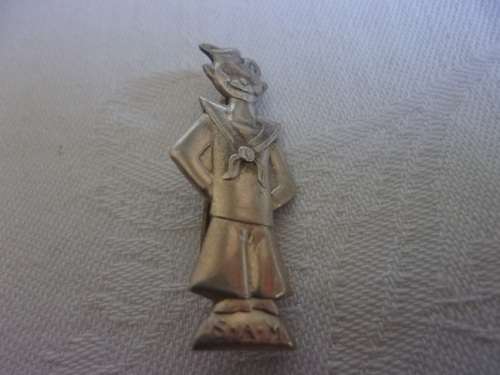 4 Sterling silver WW2 `Sweetheart` pins for 1 bid - quite rare