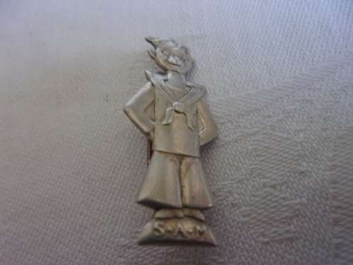 4 Sterling silver WW2 `Sweetheart` pins for 1 bid - quite rare