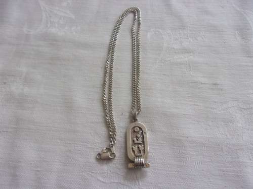 Beautiful Egyptian .925 silver pendant and chain