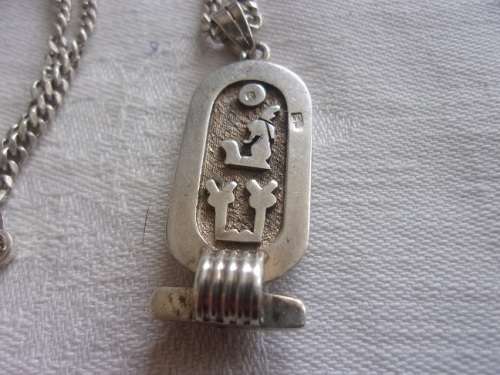 Beautiful Egyptian .925 silver pendant and chain
