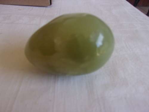 Lot of 8 vintage alabaster eggs for 1 bid