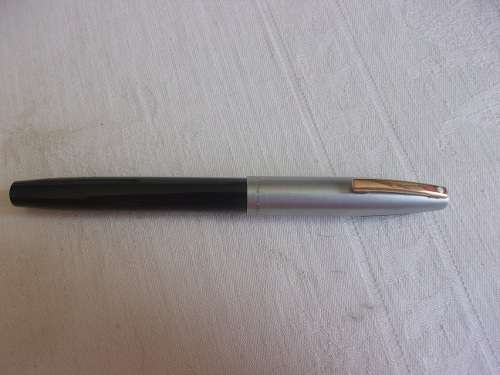 Vintage cased Sheaffer 440 White Dot fountain pen with 14k gold nib