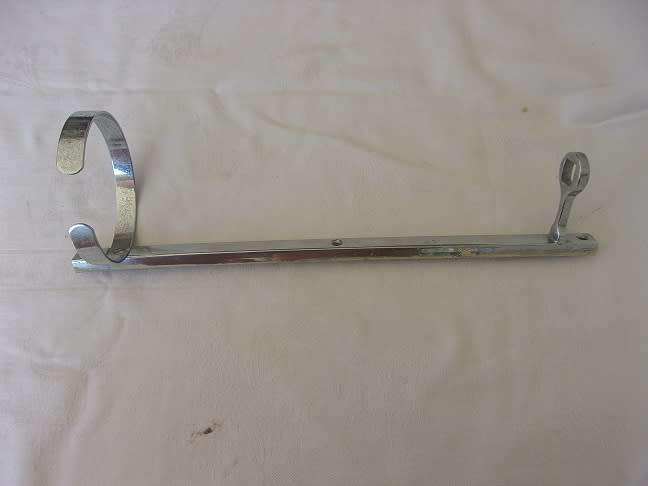 Vintage Gaskell & Chambers Quarter Gill Optic Pearl, scrimshaw and hunting dog head bottle openers