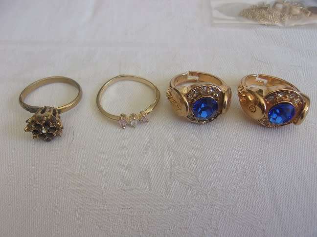 Lot of vintage costume jewellery in a jewellery box