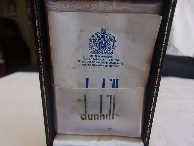 Vintage Dunhill Model 70 gold plated lighter in original box - working