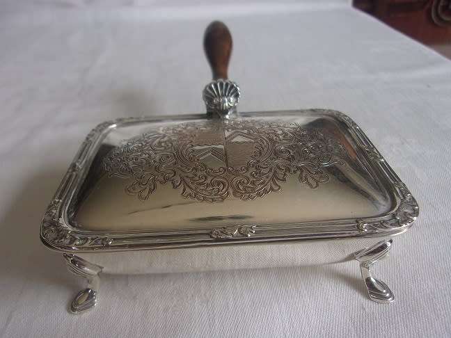 Vintage silver plated silent butler crumb box