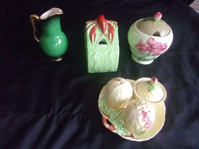 Lot of vintage Carlton Ware porcelain items for 1 bid