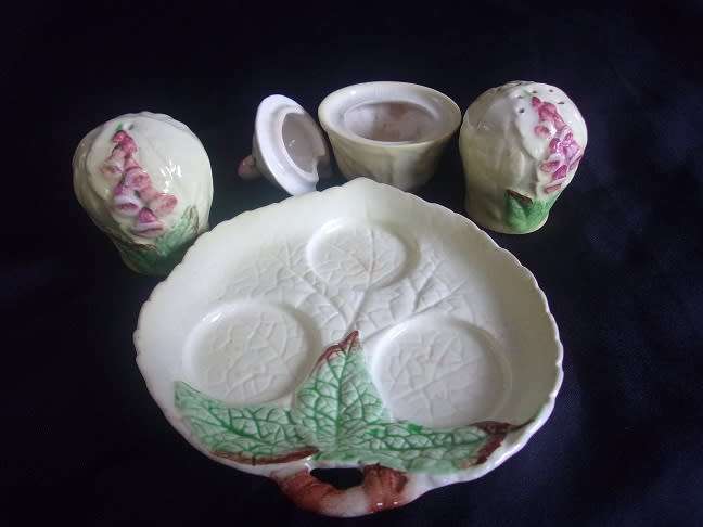 Lot of vintage Carlton Ware porcelain items for 1 bid