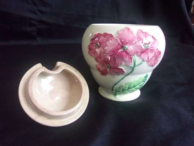 Lot of vintage Carlton Ware porcelain items for 1 bid