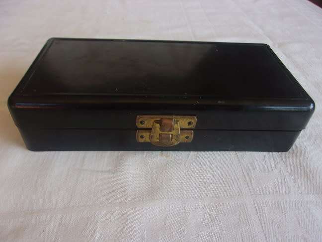 Vintage cased set of apothecary weights
