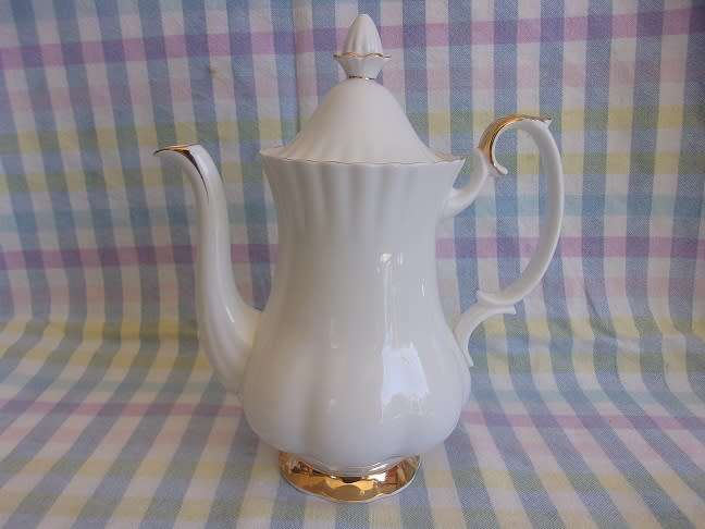 Vintage 28 piece Royal Albert Val D`or coffee set - discontinued