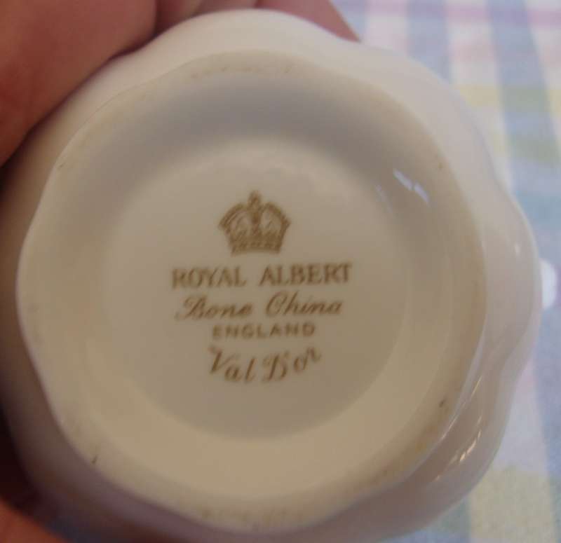 Vintage 28 piece Royal Albert Val D`or coffee set - discontinued