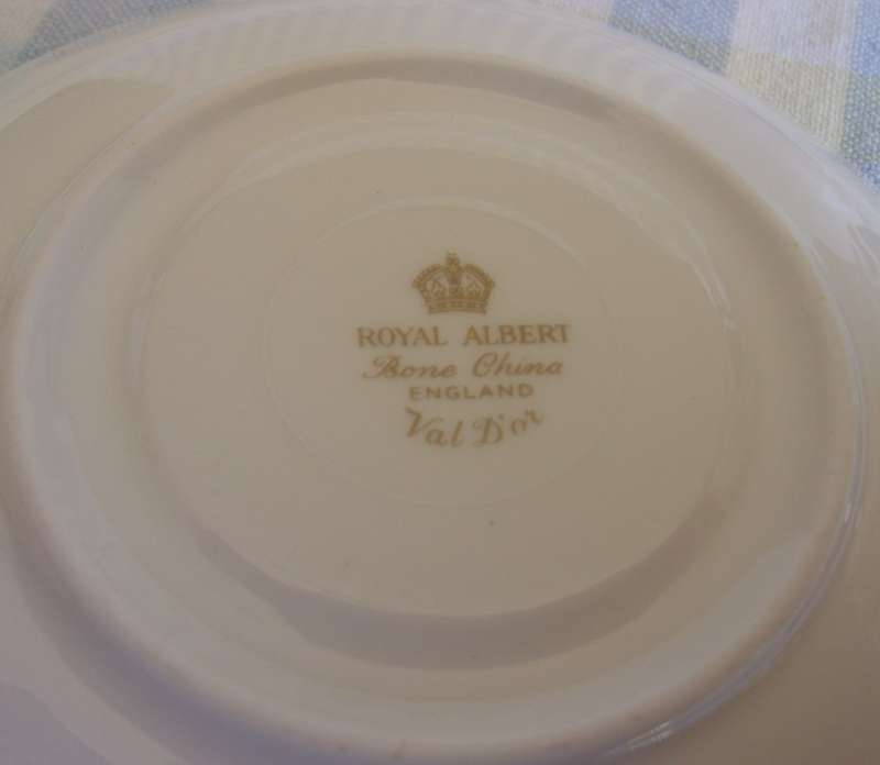 Vintage 28 piece Royal Albert Val D`or coffee set - discontinued
