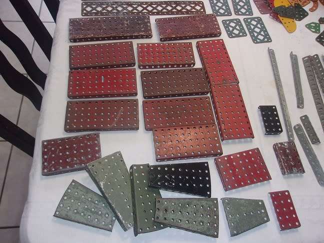 Huge lot of vintage Meccano parts - over 6kg
